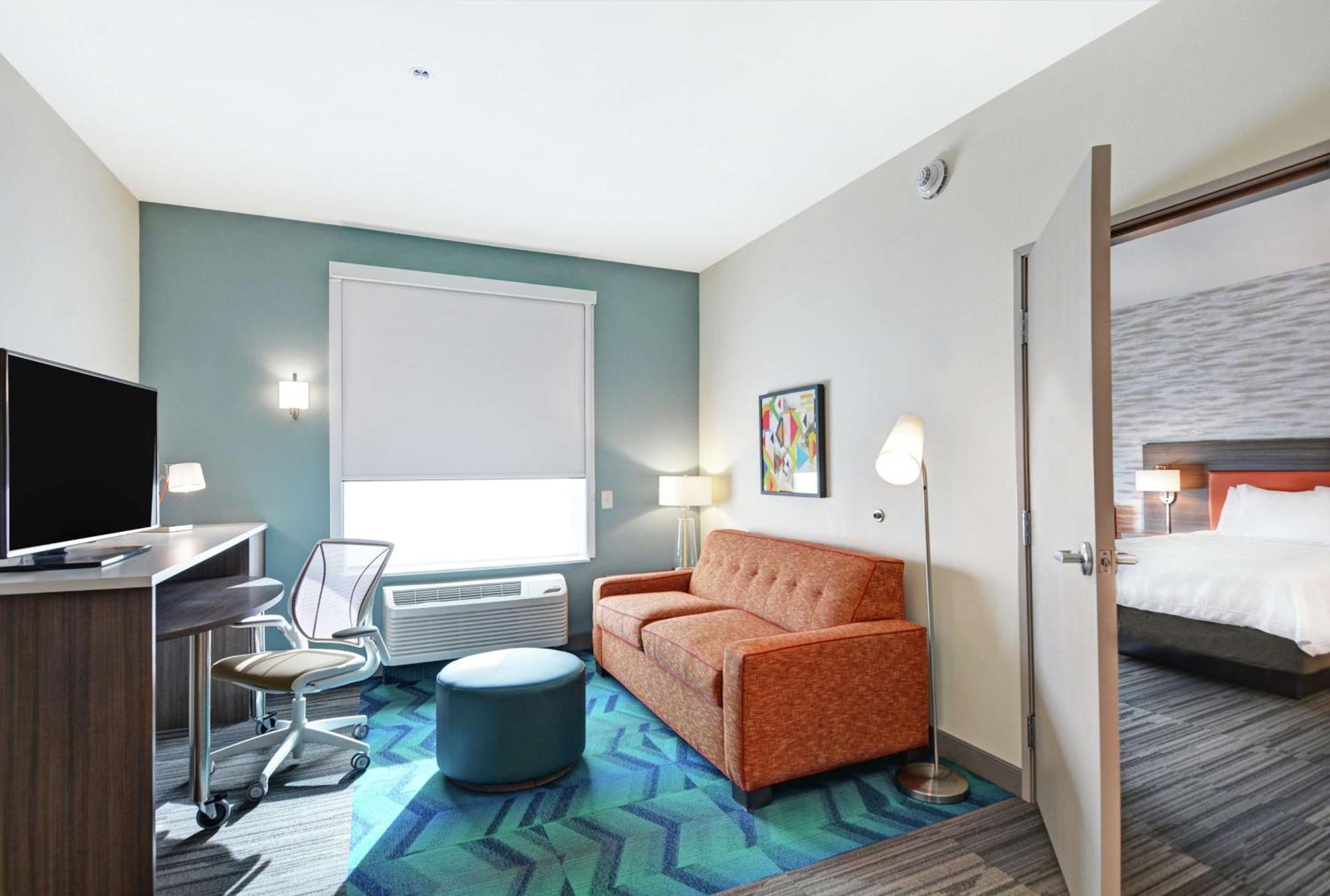 Home2 By Hilton Northwest Hotel 3*