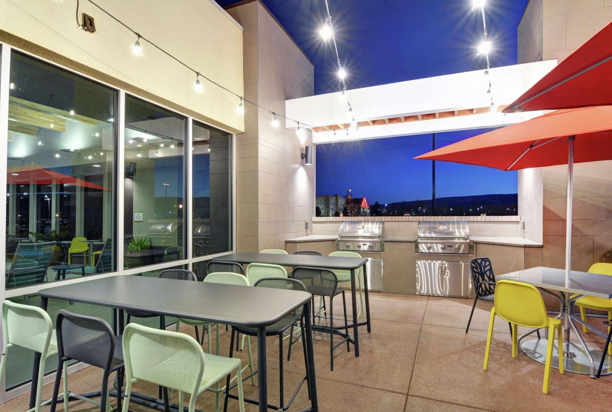 Home2 By Hilton Northwest Hotel 3*